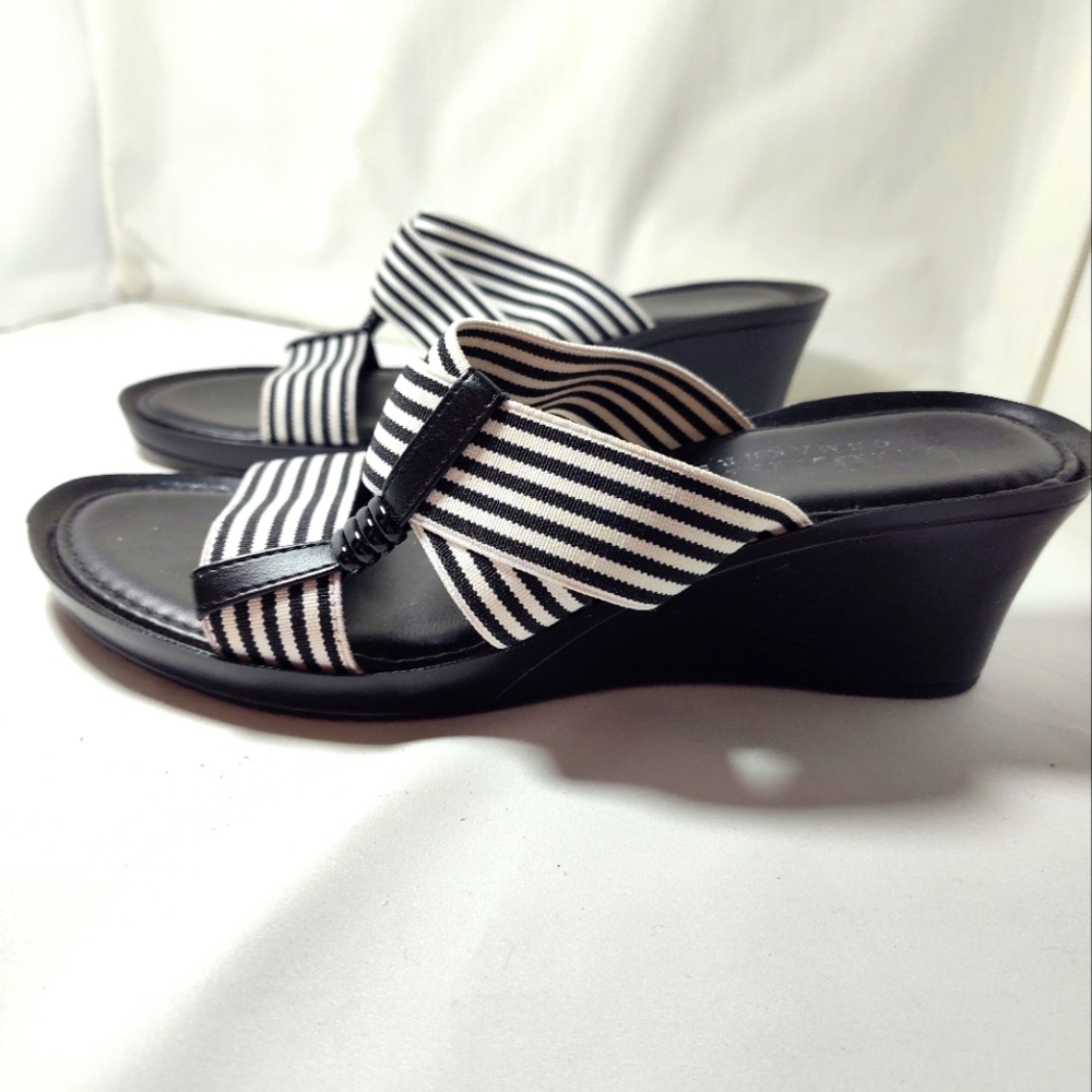 Italian Shoemakers Black & White Stripe Elastic Criss Cross Wedge Sandals  8 Med